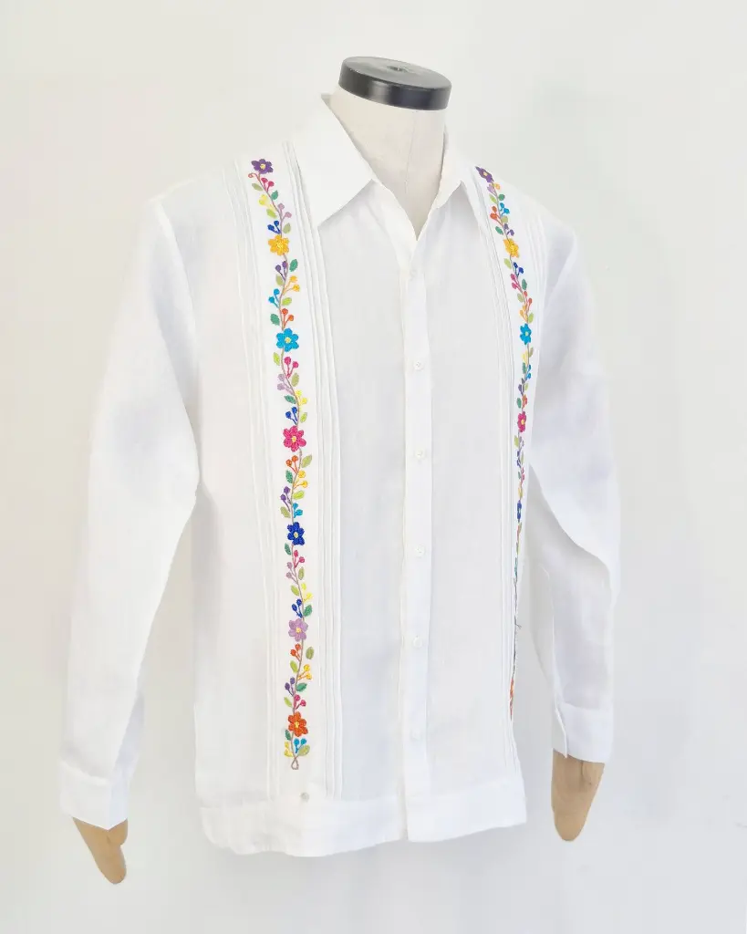 Guayabera clásica 01 costado.webp