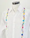 Guayabera clásica 01 detalle.webp
