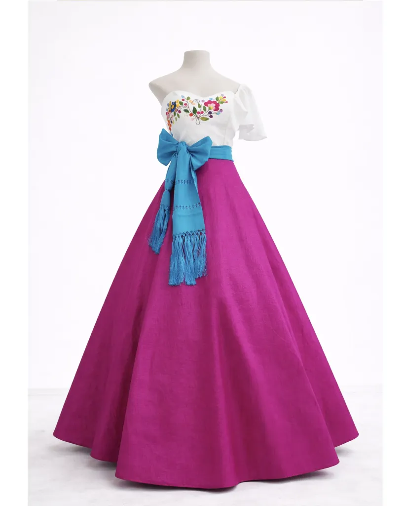 María Candelaria Frente - Esencia Tamaño 4por5.webp