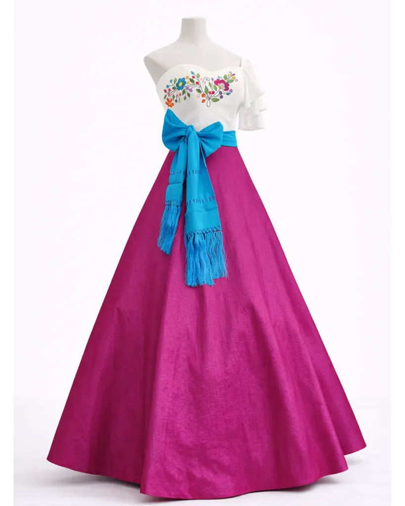 Look María Candelaria -Esencia (Hueso, S)