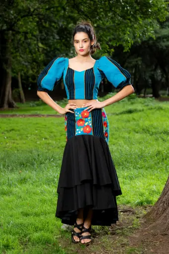 Acateca Alondra con Top Cahui